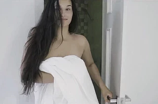 Lesbian painter gets turned on by her nude model and seduces her into a wild lesbian sex