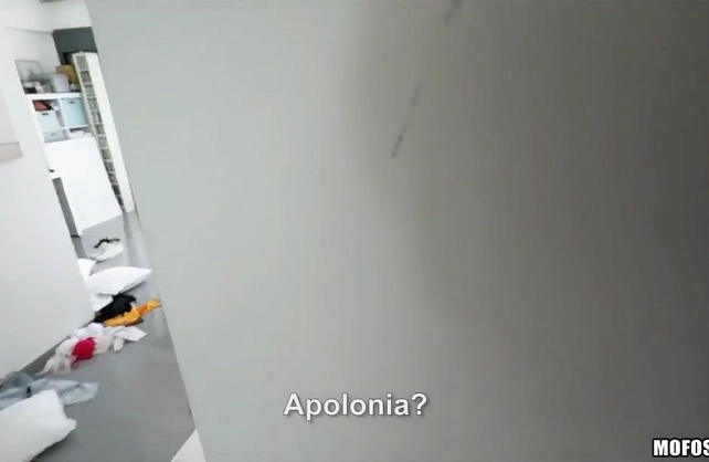 I had to fuck this tight Latina pussy extra quietly so her dad couldn’t hear us!
