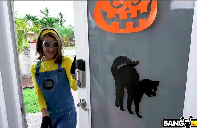 It’s Halloween day and this sexy teen is ready to get some treats and turn tricks!
