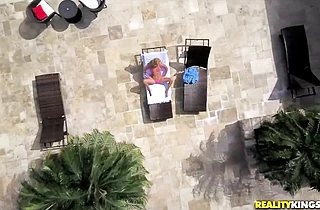 Hot teen seduces the pool boy so she can suck and fuck his big hard cock