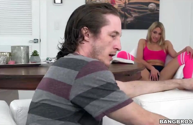 Banging my hot blonde teen stepsister behind the dad’s back during the game
