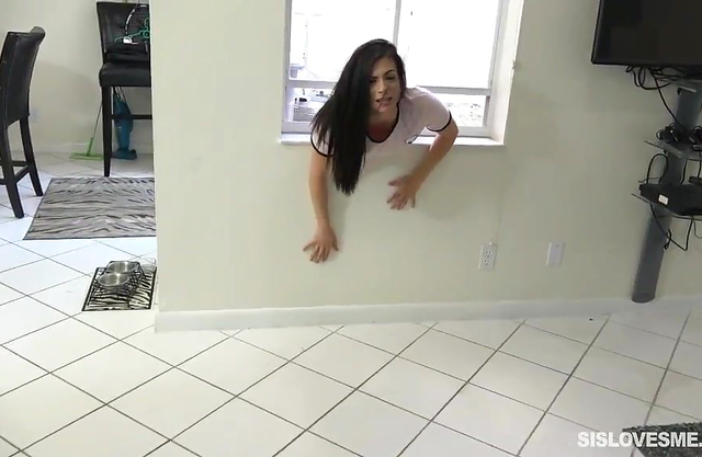 I pulled down my stepsister’s panties and fucked her when she got stuck in between the windowsill