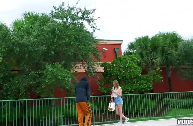 Fucking a sexy blond slut in exchange of a ride to her friend’s home