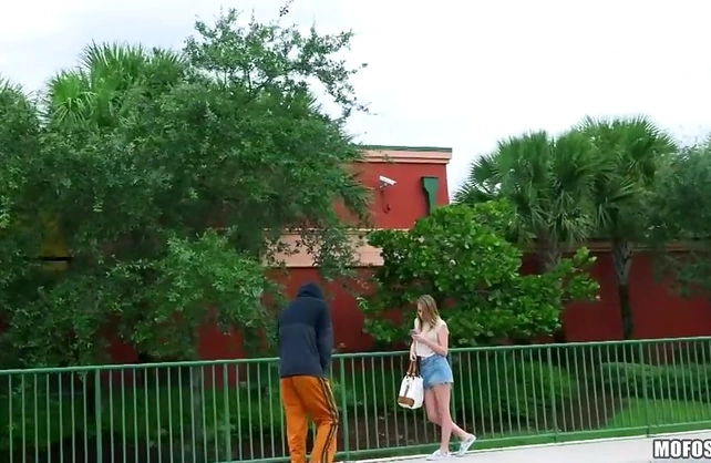 Fucking a sexy blond slut in exchange of a ride to her friend’s home