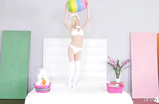 Hot tiny girl gets her pussy fucked hard and filled with cum