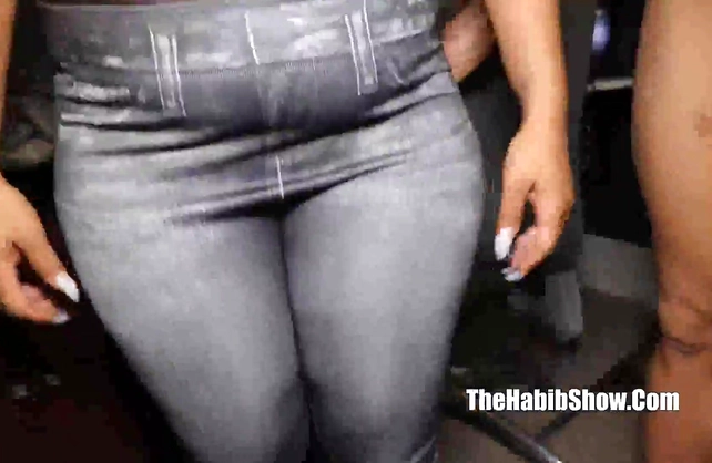Luxurious Ebony babe with naked haircut hints men at threesome