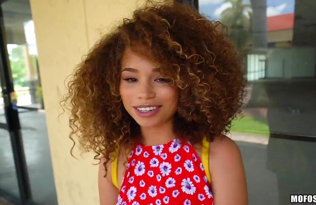 Curly-haired black babe picked up for naked encounter in backyard