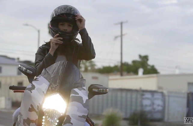 Sexy looking ebony lesbian licks pussy of her European girlfriend in a 69