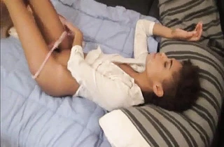 Cameraman wakes up Ebony girlfriend to suck his naked morning wood