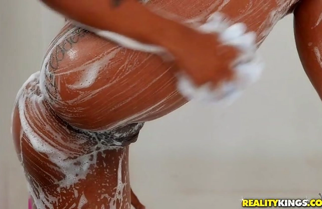Tricky boy secretly peeps on his naked Ebony roommate in bathroom