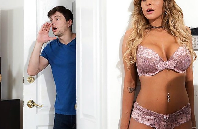 Boy nicely fucks gorgeous naked girl who pretends to be his spouse