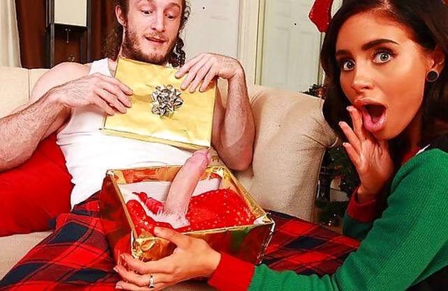 Lucky stud celebrates Christmas with naked girl and her stepmother