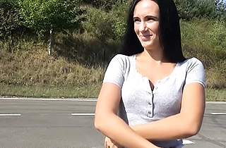 Brave guy picked up slender brunette girl for spontaneous naked fun