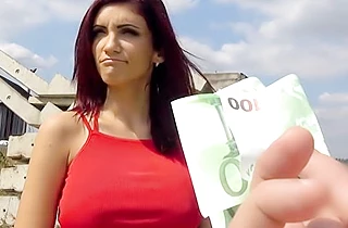 Girl with red hair agrees to have naked sex after guy gives her money