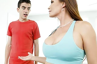 Girl with attractive features wants boy and gets him naked in the run-up to sex