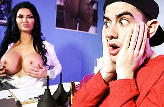 Teacher in stockings tastes massive cock of naked disciple in class