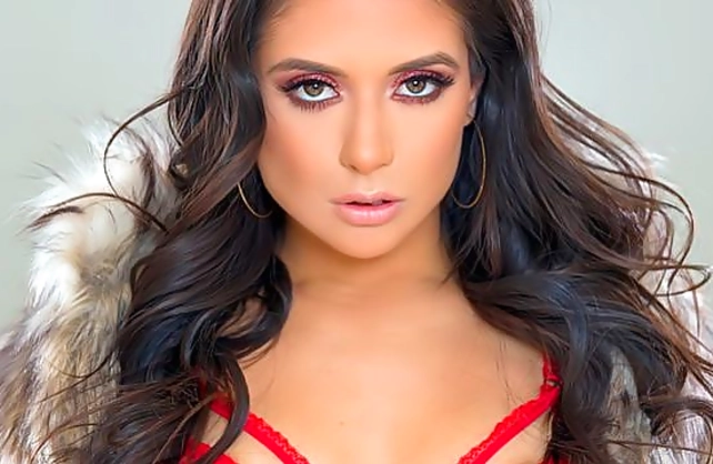 Guy has oral coition with skinny teen with big eyes and naked titties