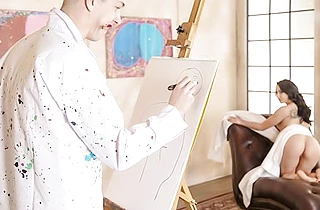 Latina girl doesn't like portrait and painter fucks big naked ass to apologize