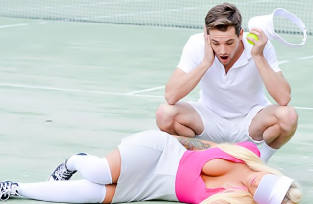 After match buxom tennis girl with naked face gets it on with opponent