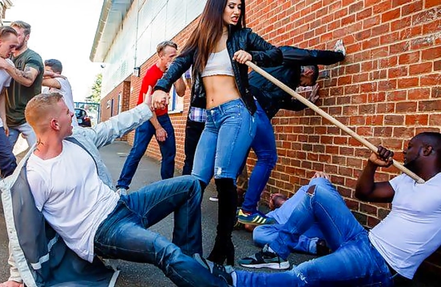 Sexy girl spends a good time having naked sex after street fighting