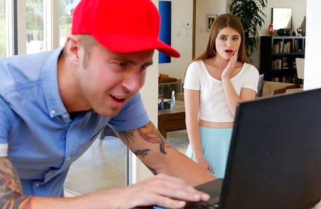 Programmer fixes girl's laptop and she lets him fuck naked vagina