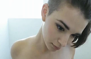 Young juicy sex doll finger fucks her stretched pussy with a few fingers