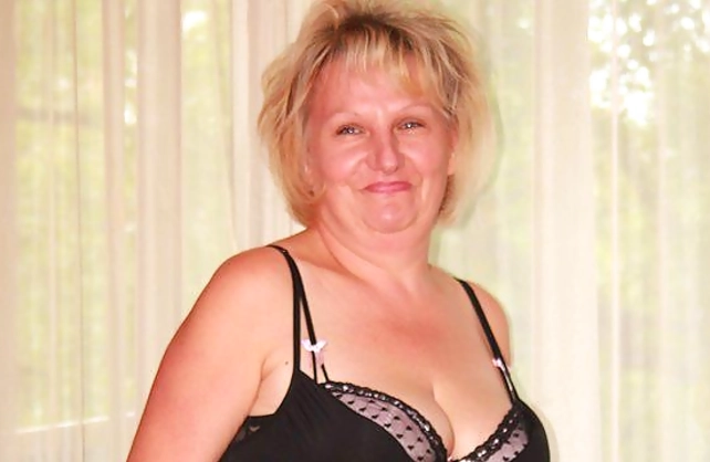 Woman is very glad when there is an opportunity to satisfy naked twat