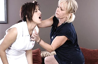 Old tennis player involves good-looking girl in naked lesbian sex