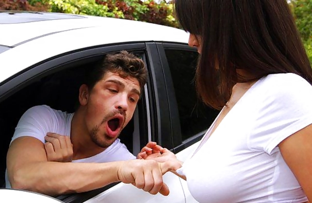 Brutal guy brings strange Latina girl home and drills naked pussy