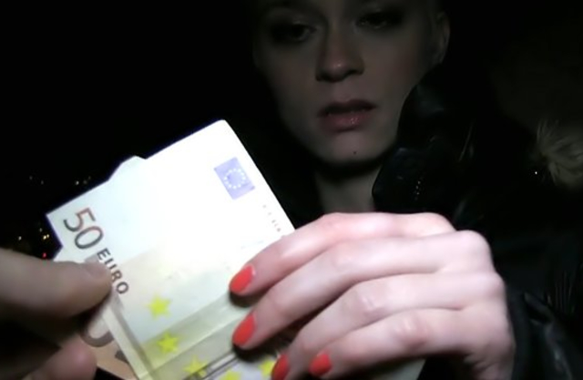 Short-haired blonde for cash has naked quickie with skillful agent
