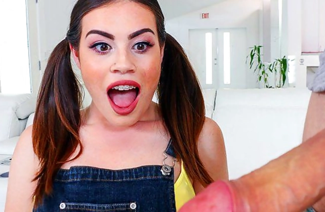 Ride on big cock is better for sexy naked girl than sucking banana