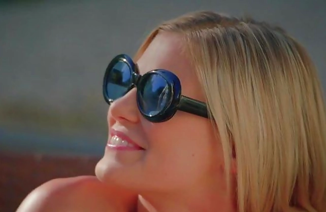 Summer is a beautiful time for naked girl to relax and to be analyzed