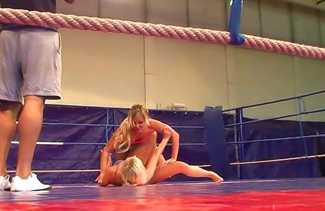 Guy offers naked girls to shake hands and bang beautiful snatches