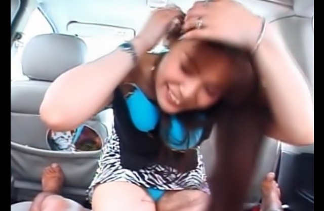 Attractive Japanese gal finds courage to suck naked dick right in car