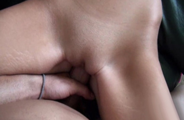 Naked girlfriend sucking dick and getting her pussy fucked hard
