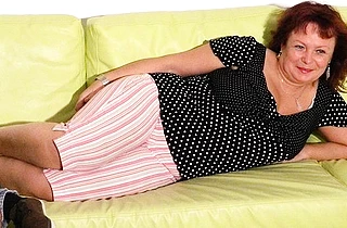 Naked teen guy covered a kinky granny in jizz after drilling her hard