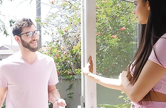 Guy resolves conflict with noisy neighbor by fucking her naked twat