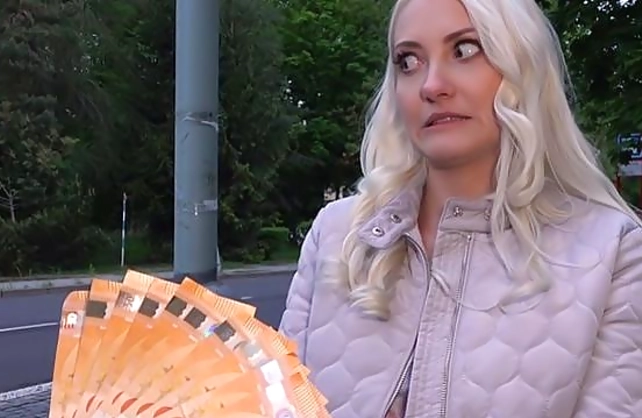 Brave man convinces sweet blonde to have naked quickie under bridge