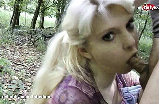 Playful blonde gives a naked stranger some head for the free ride