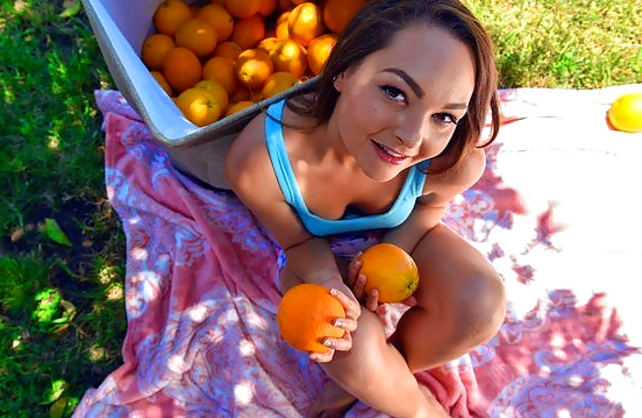 Lecherous chick takes part in naked act with the tattooed boyfriend