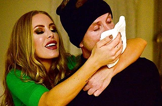 Drop-dead gorgeous Nicole Aniston is in a mood to have naked sex