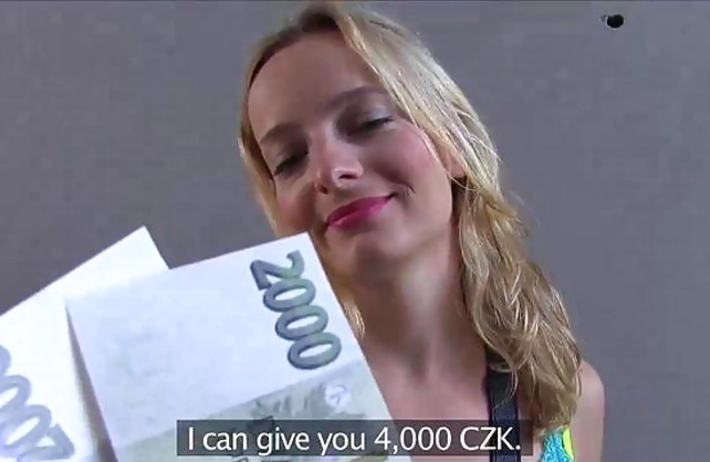 Good money is a reason for the beautiful girl to practice naked sex