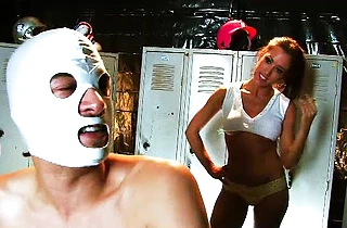 Masked guy catches a naked girl for hot fucking in the locker room