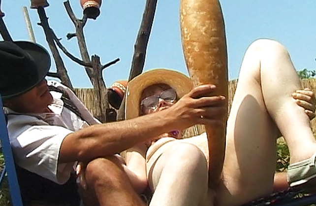Granny isn't a sexy naked girl anymore but masturbates with huge veggie
