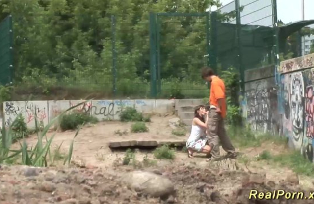 Lucky stud fucks outdoors hot naked girl and fills her mouth with jizz