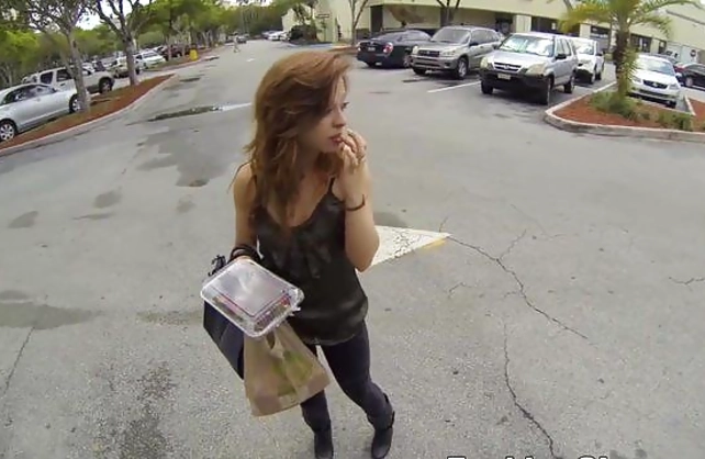 Stud fucks sexy naked girl after hooking up with her on parking lot