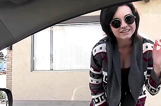 Hot performance is how naked girl appreciates stranger man's kindness