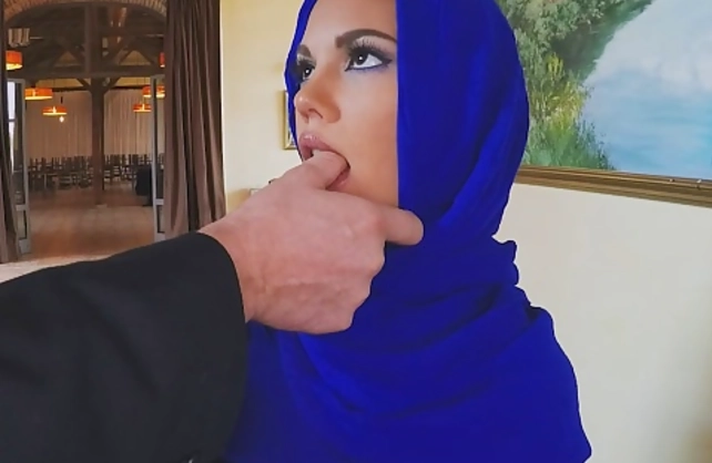 Sexy Naked Arab Woman New to US - Ready to Get Wild!
