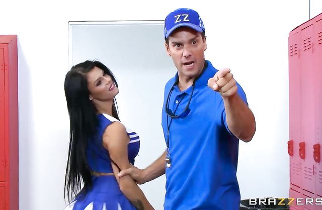 Dark Desires - Becoming a Naked Cheerleader for the Perverted Coach