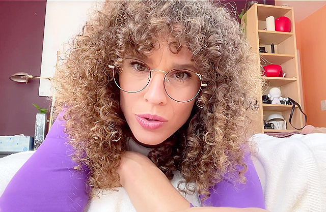 Slutty Jewish naked MILF with Curly Hair Gives a Masterclass in Cock Handling